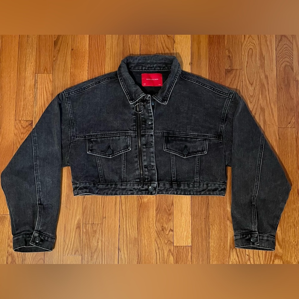 Signature8 black cropped women’s Jean Jacket size medium